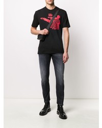 schwarzes bedrucktes T-Shirt mit einem Rundhalsausschnitt von DSQUARED2