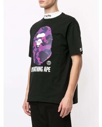 schwarzes bedrucktes T-Shirt mit einem Rundhalsausschnitt von A Bathing Ape