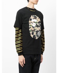 schwarzes bedrucktes T-Shirt mit einem Rundhalsausschnitt von A Bathing Ape