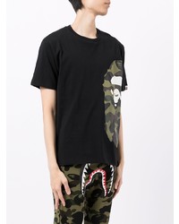 schwarzes bedrucktes T-Shirt mit einem Rundhalsausschnitt von A Bathing Ape