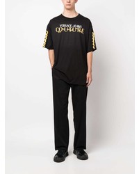 schwarzes bedrucktes T-Shirt mit einem Rundhalsausschnitt von VERSACE JEANS COUTURE