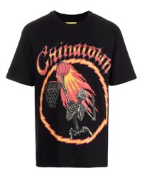 schwarzes bedrucktes T-Shirt mit einem Rundhalsausschnitt von Chinatown Market