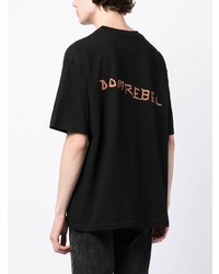 schwarzes bedrucktes T-Shirt mit einem Rundhalsausschnitt von DOMREBEL