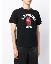 schwarzes bedrucktes T-Shirt mit einem Rundhalsausschnitt von A Bathing Ape