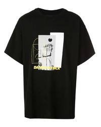schwarzes bedrucktes T-Shirt mit einem Rundhalsausschnitt von Daniel Patrick