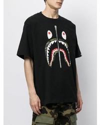 schwarzes bedrucktes T-Shirt mit einem Rundhalsausschnitt von A Bathing Ape