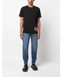 schwarzes bedrucktes T-Shirt mit einem Rundhalsausschnitt von Calvin Klein Jeans