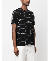 schwarzes bedrucktes T-Shirt mit einem Rundhalsausschnitt von Armani Exchange