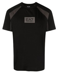 schwarzes bedrucktes T-Shirt mit einem Rundhalsausschnitt von Ea7 Emporio Armani