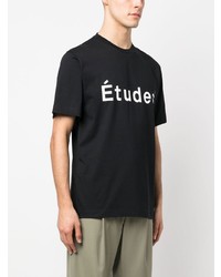 schwarzes bedrucktes T-Shirt mit einem Rundhalsausschnitt von Études