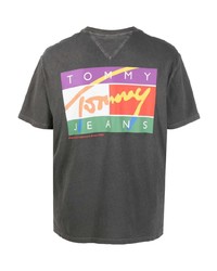 schwarzes bedrucktes T-Shirt mit einem Rundhalsausschnitt von Tommy Jeans