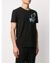 schwarzes bedrucktes T-Shirt mit einem Rundhalsausschnitt von Alexander McQueen