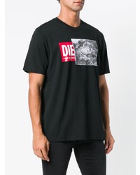 schwarzes bedrucktes T-Shirt mit einem Rundhalsausschnitt von Diesel