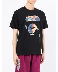 schwarzes bedrucktes T-Shirt mit einem Rundhalsausschnitt von A Bathing Ape