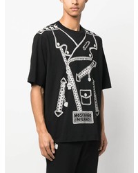 schwarzes bedrucktes T-Shirt mit einem Rundhalsausschnitt von Moschino