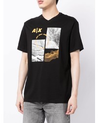 schwarzes bedrucktes T-Shirt mit einem Rundhalsausschnitt von Armani Exchange