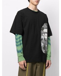 schwarzes bedrucktes T-Shirt mit einem Rundhalsausschnitt von A Bathing Ape