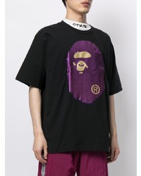 schwarzes bedrucktes T-Shirt mit einem Rundhalsausschnitt von A Bathing Ape