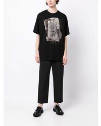 schwarzes bedrucktes T-Shirt mit einem Rundhalsausschnitt von Yohji Yamamoto