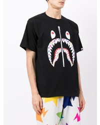 schwarzes bedrucktes T-Shirt mit einem Rundhalsausschnitt von A Bathing Ape