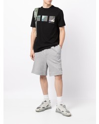 schwarzes bedrucktes T-Shirt mit einem Rundhalsausschnitt von Armani Exchange