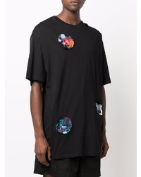 schwarzes bedrucktes T-Shirt mit einem Rundhalsausschnitt von Raf Simons