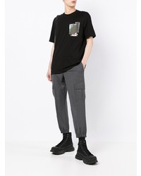 schwarzes bedrucktes T-Shirt mit einem Rundhalsausschnitt von Armani Exchange