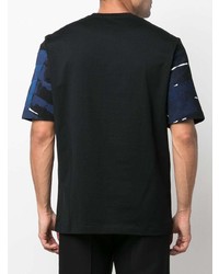 schwarzes bedrucktes T-Shirt mit einem Rundhalsausschnitt von Salvatore Ferragamo