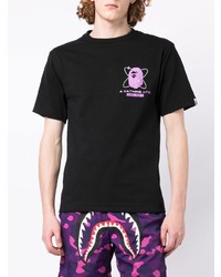 schwarzes bedrucktes T-Shirt mit einem Rundhalsausschnitt von BAPE BLACK *A BATHING APE®