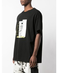 schwarzes bedrucktes T-Shirt mit einem Rundhalsausschnitt von Daniel Patrick