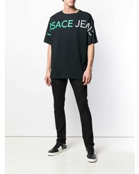 schwarzes bedrucktes T-Shirt mit einem Rundhalsausschnitt von Versace Jeans