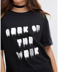 schwarzes bedrucktes T-Shirt mit einem Rundhalsausschnitt von House of Holland