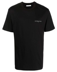 schwarzes bedrucktes T-Shirt mit einem Rundhalsausschnitt von Ih Nom Uh Nit