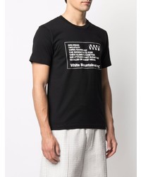 schwarzes bedrucktes T-Shirt mit einem Rundhalsausschnitt von White Mountaineering