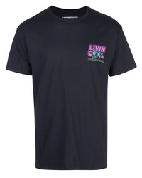 schwarzes bedrucktes T-Shirt mit einem Rundhalsausschnitt von LIVINCOOL