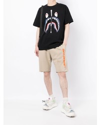 schwarzes bedrucktes T-Shirt mit einem Rundhalsausschnitt von A Bathing Ape