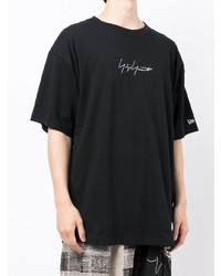 schwarzes bedrucktes T-Shirt mit einem Rundhalsausschnitt von Yohji Yamamoto