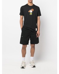 schwarzes bedrucktes T-Shirt mit einem Rundhalsausschnitt von Nike