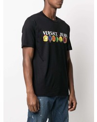 schwarzes bedrucktes T-Shirt mit einem Rundhalsausschnitt von VERSACE JEANS COUTURE