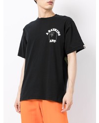 schwarzes bedrucktes T-Shirt mit einem Rundhalsausschnitt von A Bathing Ape