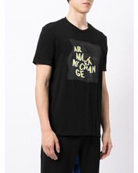 schwarzes bedrucktes T-Shirt mit einem Rundhalsausschnitt von Armani Exchange