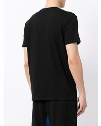 schwarzes bedrucktes T-Shirt mit einem Rundhalsausschnitt von Armani Exchange