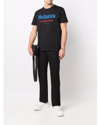 schwarzes bedrucktes T-Shirt mit einem Rundhalsausschnitt von Alexander McQueen