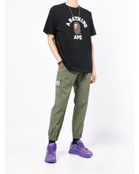 schwarzes bedrucktes T-Shirt mit einem Rundhalsausschnitt von A Bathing Ape