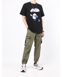 schwarzes bedrucktes T-Shirt mit einem Rundhalsausschnitt von A Bathing Ape