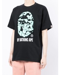 schwarzes bedrucktes T-Shirt mit einem Rundhalsausschnitt von A Bathing Ape