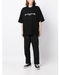 schwarzes bedrucktes T-Shirt mit einem Rundhalsausschnitt von Mastermind World