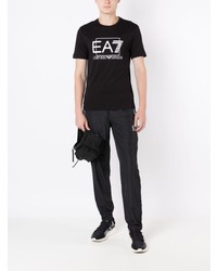 schwarzes bedrucktes T-Shirt mit einem Rundhalsausschnitt von Ea7 Emporio Armani