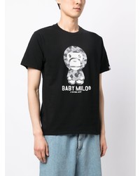 schwarzes bedrucktes T-Shirt mit einem Rundhalsausschnitt von BAPE BLACK *A BATHING APE®