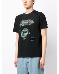 schwarzes bedrucktes T-Shirt mit einem Rundhalsausschnitt von BAPE BLACK *A BATHING APE®